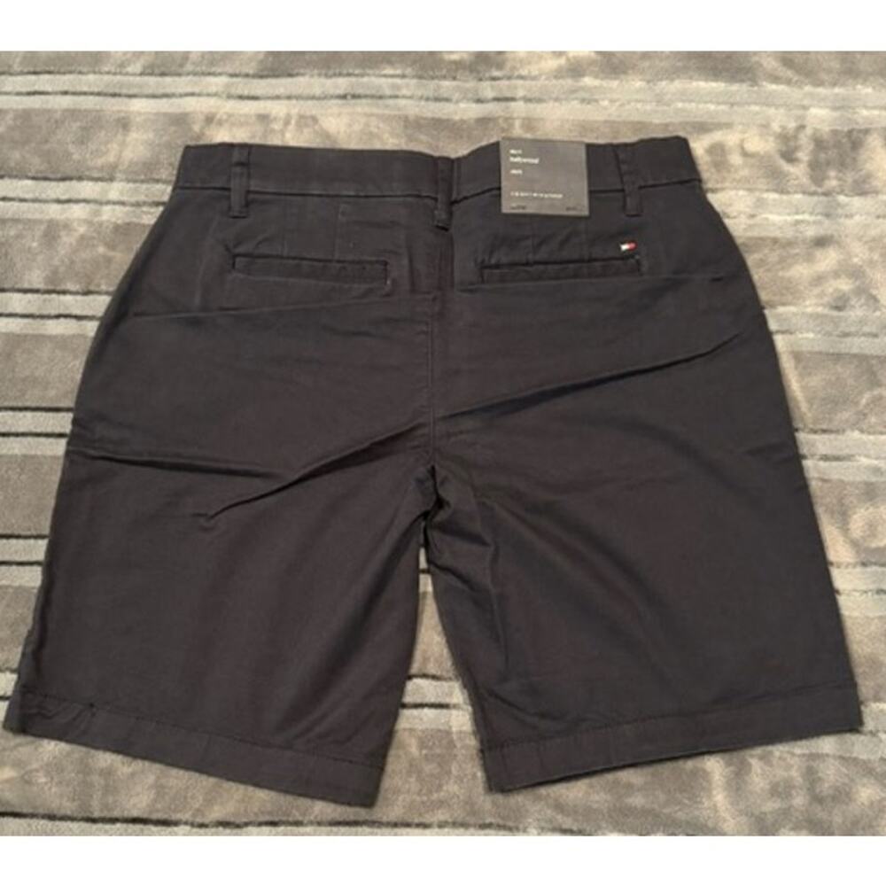 NWT Tommy Hilfiger Women's 9 Inch Hollywood Chino Short size 6 - Picture 4 of 7